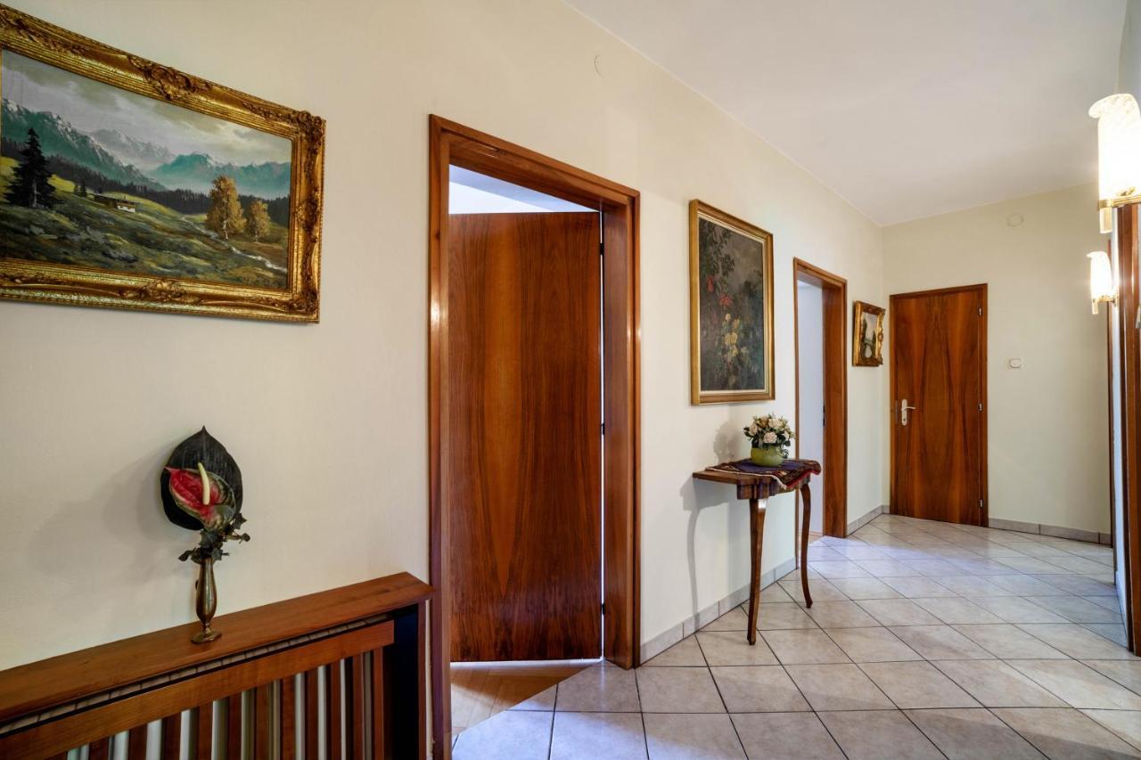 Villa Coris Ferienwohnung Magnolia Merano Esterno foto