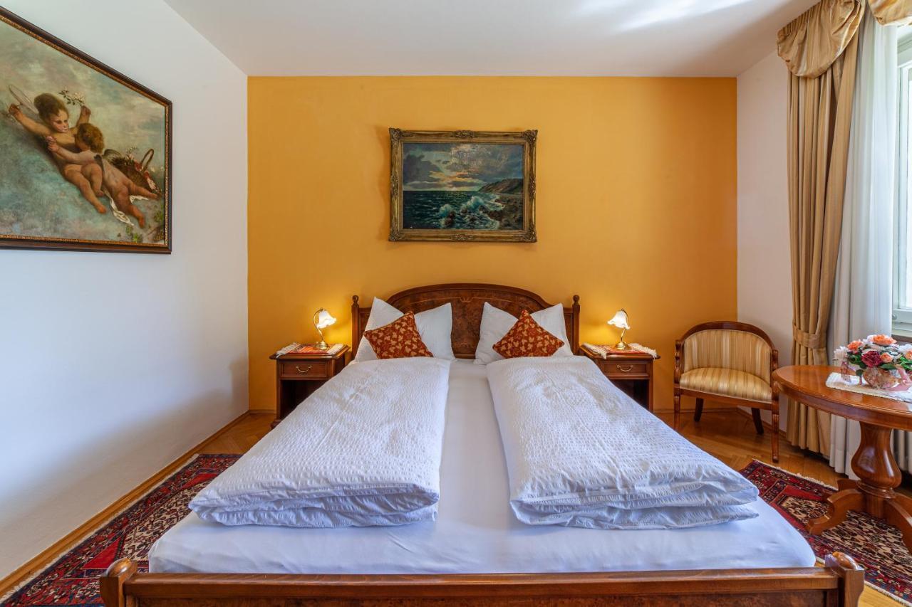 Villa Coris Ferienwohnung Magnolia Merano Esterno foto