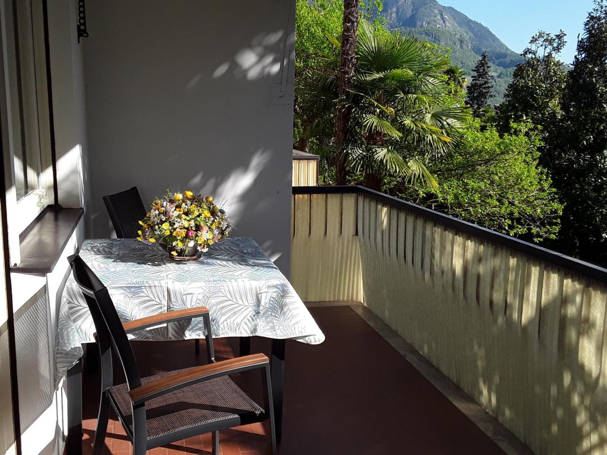 Villa Coris Ferienwohnung Magnolia Merano Esterno foto